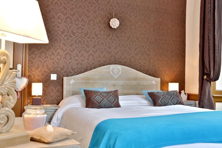 La Roseraie Hotel Restaurant มงทิญญัก ภายนอก รูปภาพ